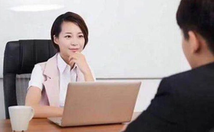 女面試官：我兒子叫你兒子「爸爸」 那我是你的誰？男子神回被當場錄取